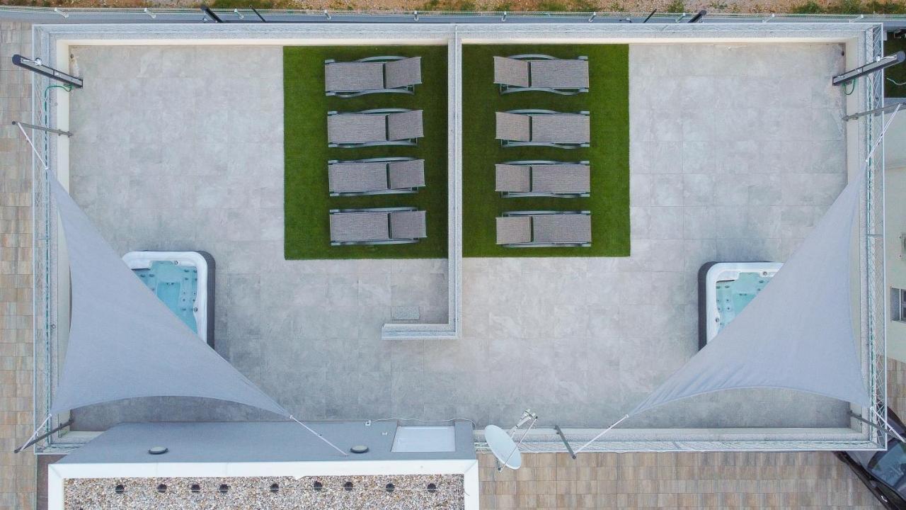 Number One Apartments Vir Dış mekan fotoğraf